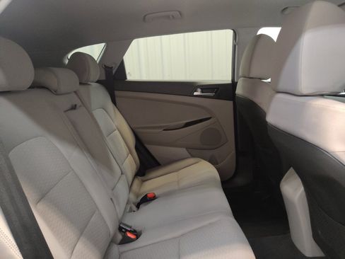 Used 2019 Hyundai Tucson SE AWD/4WD image 19