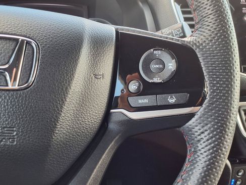 Used 2025 Honda Passport Black Edition image 20