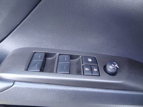 Used 2024 Toyota Camry SE FWD image 14