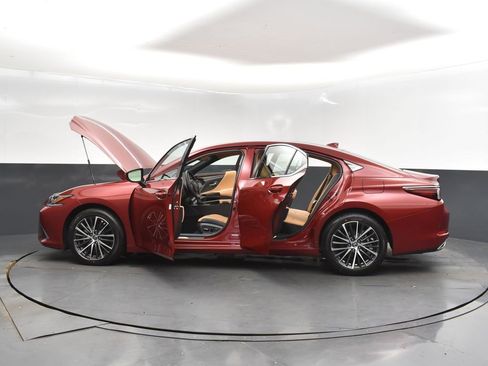 New 2025 Lexus ES 350 w/ Premium Package image 28
