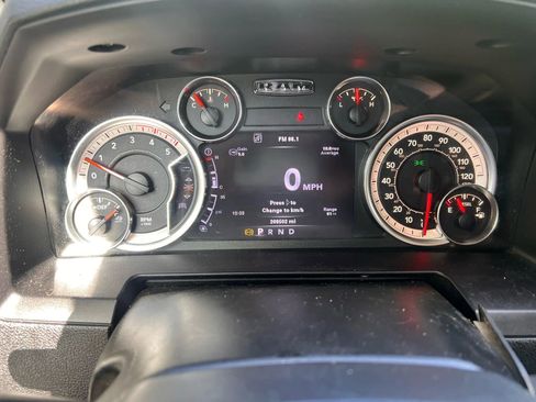 Used 2013 RAM 3500 Laramie image 18