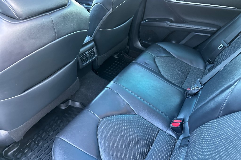 Used 2019 Toyota Camry XSE w/ Driver Assist Package FWD image 17
