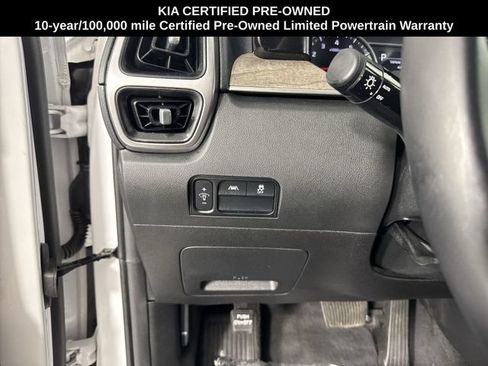 Used 2022 Kia Sorento S AWD/4WD image 13