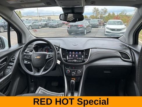 Used 2021 Chevrolet Trax LS w/ Tint and Cruise Package image 39