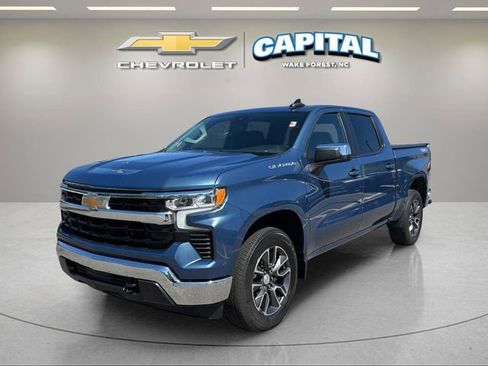 Used 2024 Chevrolet Silverado 1500 LT image 9