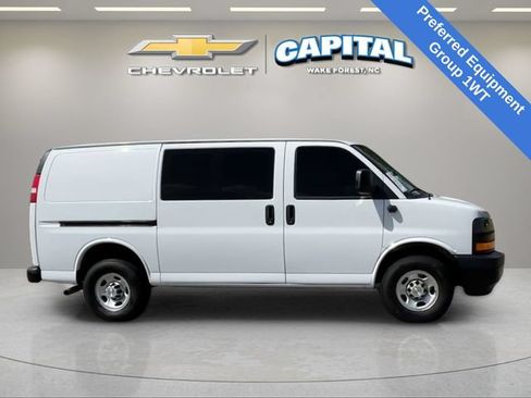 Used 2023 Chevrolet Express 2500 w/ Driver Convenience Package RWD image 6