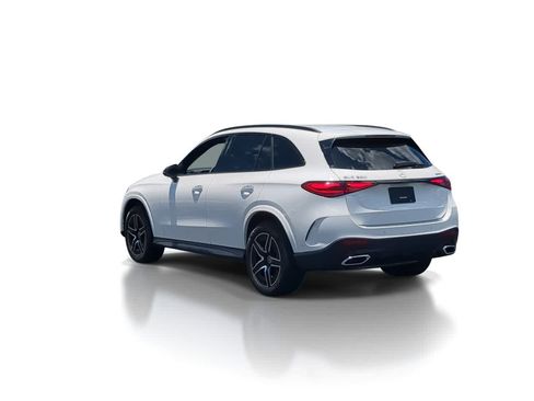 Used 2025 Mercedes-Benz GLC 300 4MATIC image 6