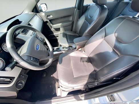 Used 2009 Ford Focus SEL FWD image 6