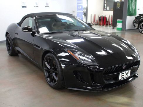 Used 2015 Jaguar F-TYPE S image 3