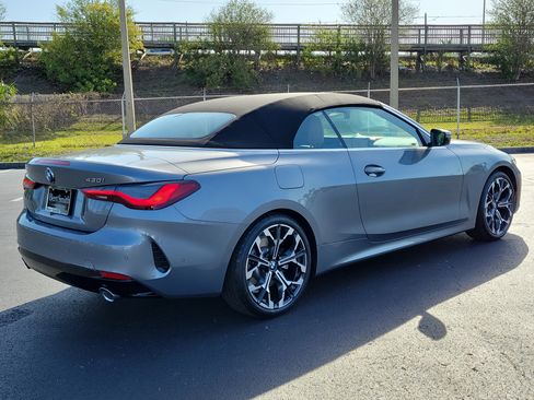 Used 2026 BMW 430i Convertible image 3