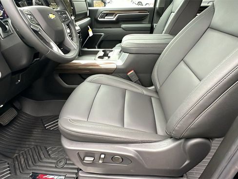 New 2026 Chevrolet Silverado 3500 LT w/ All Star Edition image 13