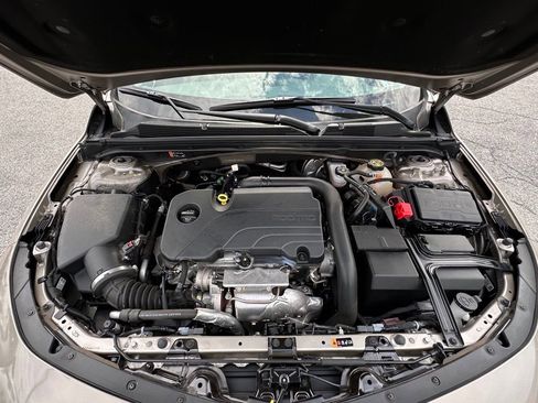 Used 2022 Chevrolet Malibu LS FWD image 37