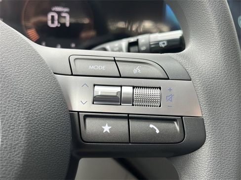 New 2026 Hyundai Kona SE image 12