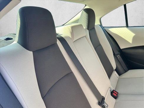 Certified 2022 Toyota Corolla LE image 19