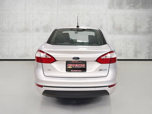 Used 2019 Ford Fiesta SE image 6