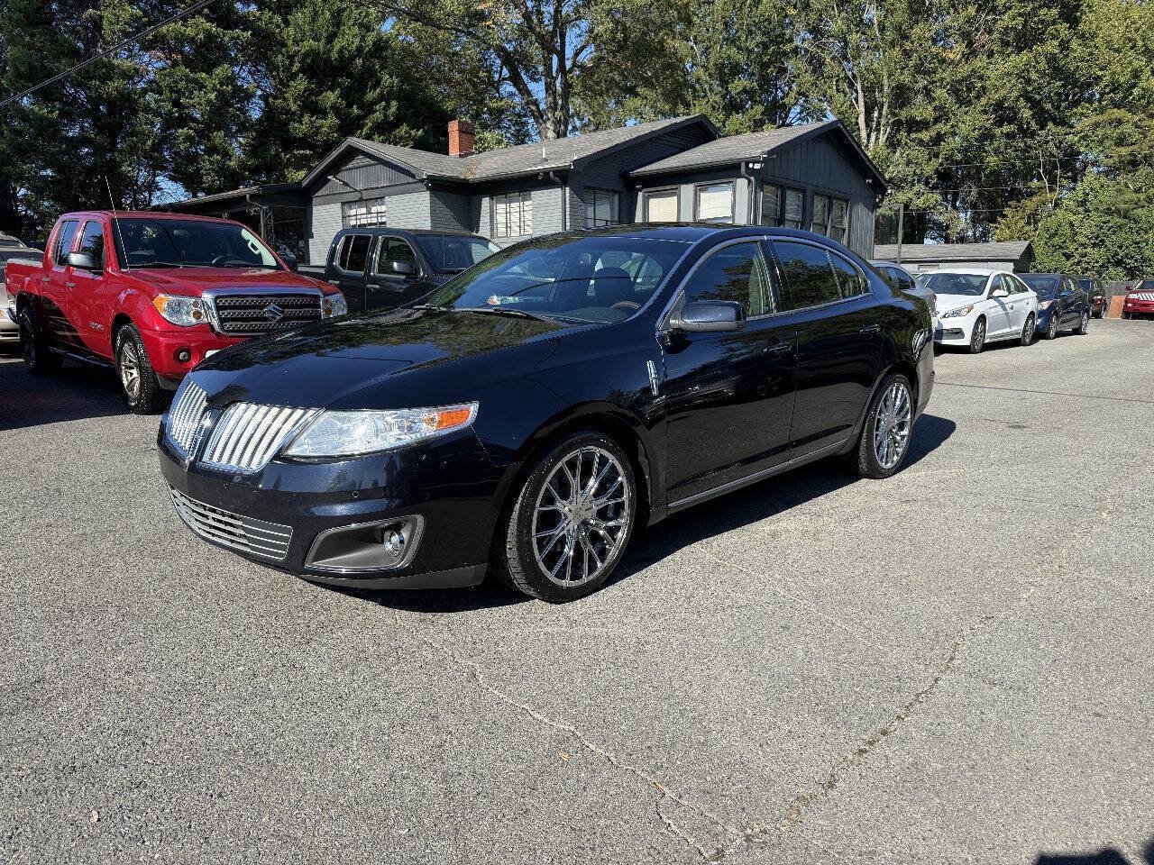 Used 2009 Lincoln MKS AWD image 2