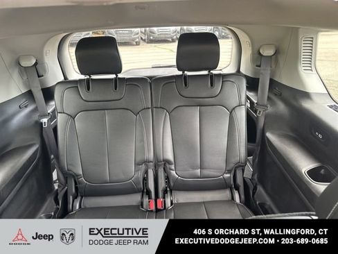 Used 2023 Jeep Grand Cherokee L Limited AWD/4WD image 13