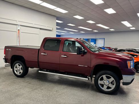 Used 2013 GMC Sierra 2500 SLT w/ SLT Convenience Package image 5