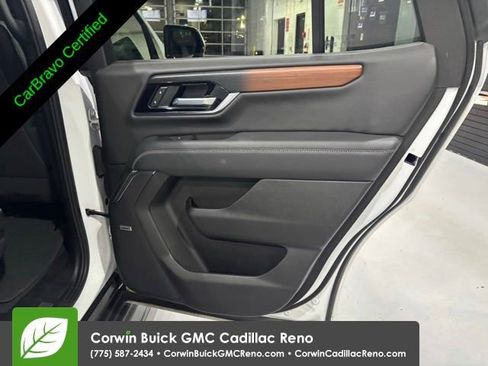 Certified 2025 GMC Yukon Denali AWD/4WD image 32