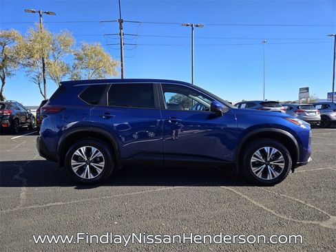 Used 2023 Nissan Rogue SV image 7