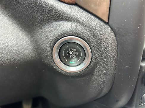 Used 2020 Chevrolet Silverado 1500 High Country w/ Technology Package image 35