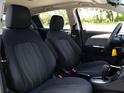 Used 2014 Chevrolet Sonic LT FWD image 16
