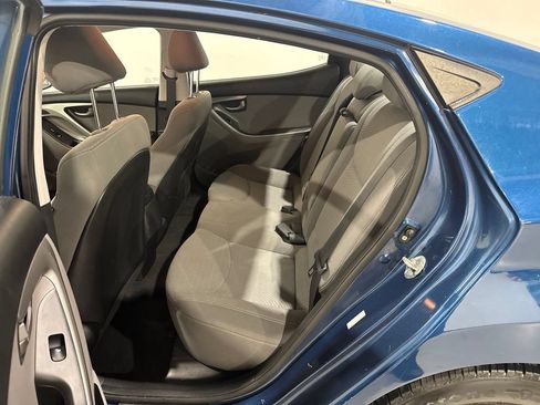 Used 2016 Hyundai Elantra SE FWD image 17
