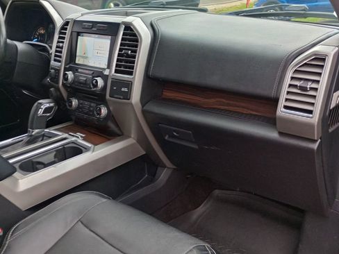 Used 2016 Ford F150 Lariat w/ Equipment Group 502A Luxury AWD/4WD image 23