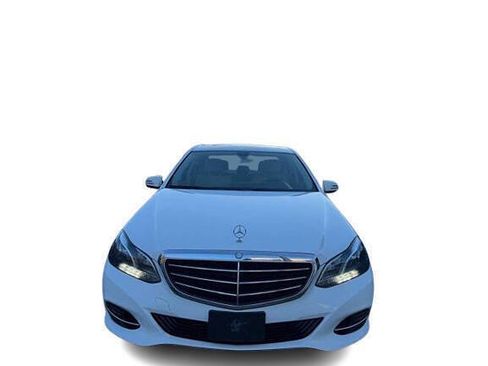 Used 2014 Mercedes-Benz E 350 4MATIC Sedan w/ Premium 1 Package image 2
