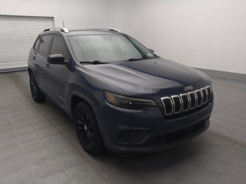 Used 2021 Jeep Cherokee Latitude FWD image 13