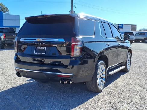 Used 2021 Chevrolet Tahoe Premier w/ Premium Package image 10