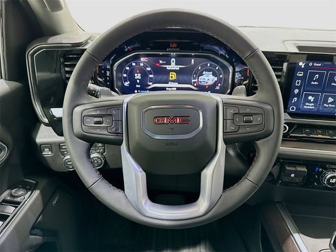 New 2026 GMC Sierra 1500 SLT image 11