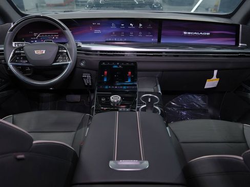 Used 2026 Cadillac Escalade ESV Sport image 65