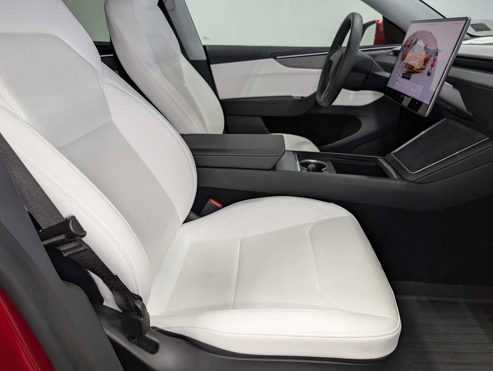 Used 2026 Tesla Model Y AWD image 40