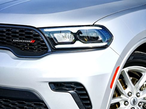 Used 2024 Dodge Durango GT image 3