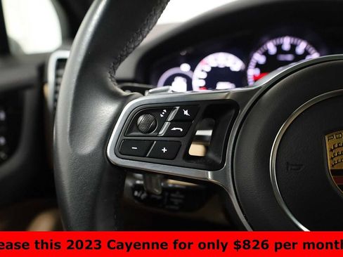 Certified 2023 Porsche Cayenne Platinum Edition image 27