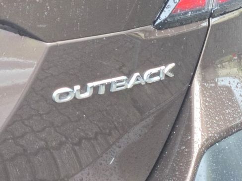 Used 2020 Subaru Outback Limited image 9