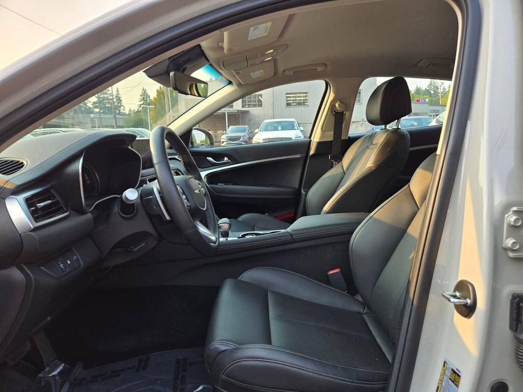 Used 2026 Genesis G70 2.5T AWD/4WD image 19