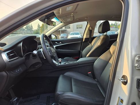 Used 2026 Genesis G70 2.5T AWD/4WD image 19