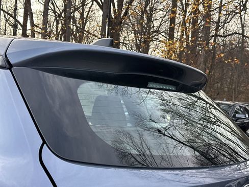 Used 2026 Toyota Corolla Cross L image 12