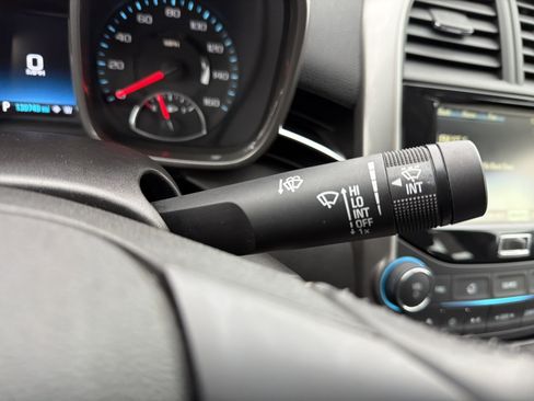 Used 2015 Chevrolet Malibu LT w/ Leather Package image 39