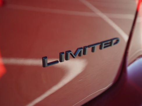 New 2026 Chrysler Pacifica Limited w/ Uconnect Theater Family Group image 41