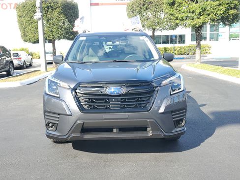 Used 2023 Subaru Forester image 4