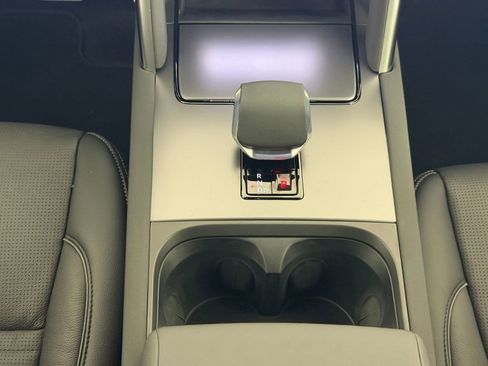 Used 2026 Land Rover Discovery Sport Landmark image 19