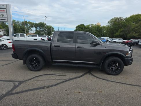 Used 2022 RAM 1500 Warlock AWD/4WD image 2