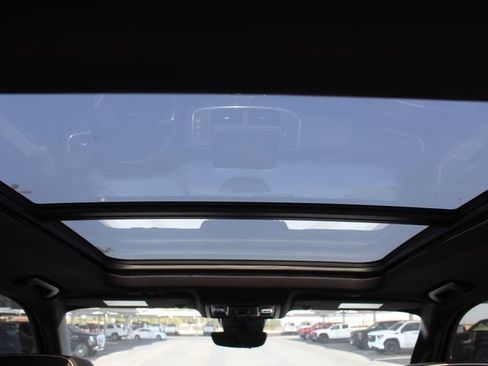 Used 2023 Chevrolet Tahoe Premier w/ Premium Package 2 AWD/4WD image 22