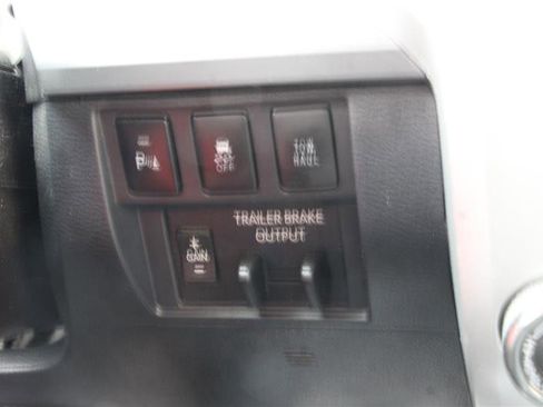 Used 2019 Toyota Tundra Platinum image 25