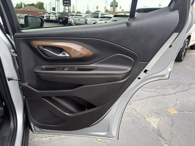 Used 2018 GMC Terrain SLE w/ Driver Convenience Package FWD image 16