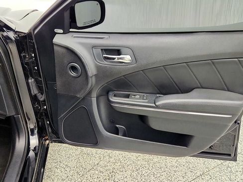 Used 2014 Dodge Charger R/T RWD image 26