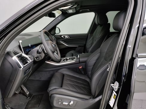 Used 2026 BMW X5 sDrive40i w/ M Sport Package RWD image 12